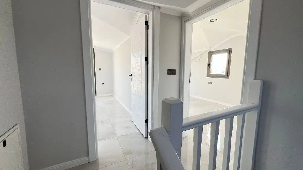 Top floor landing